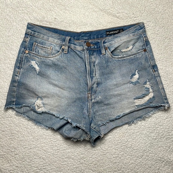 BlankNYC distressed denim ripped shorts Button fly Size 30 High Waist - Picture 1 of 9